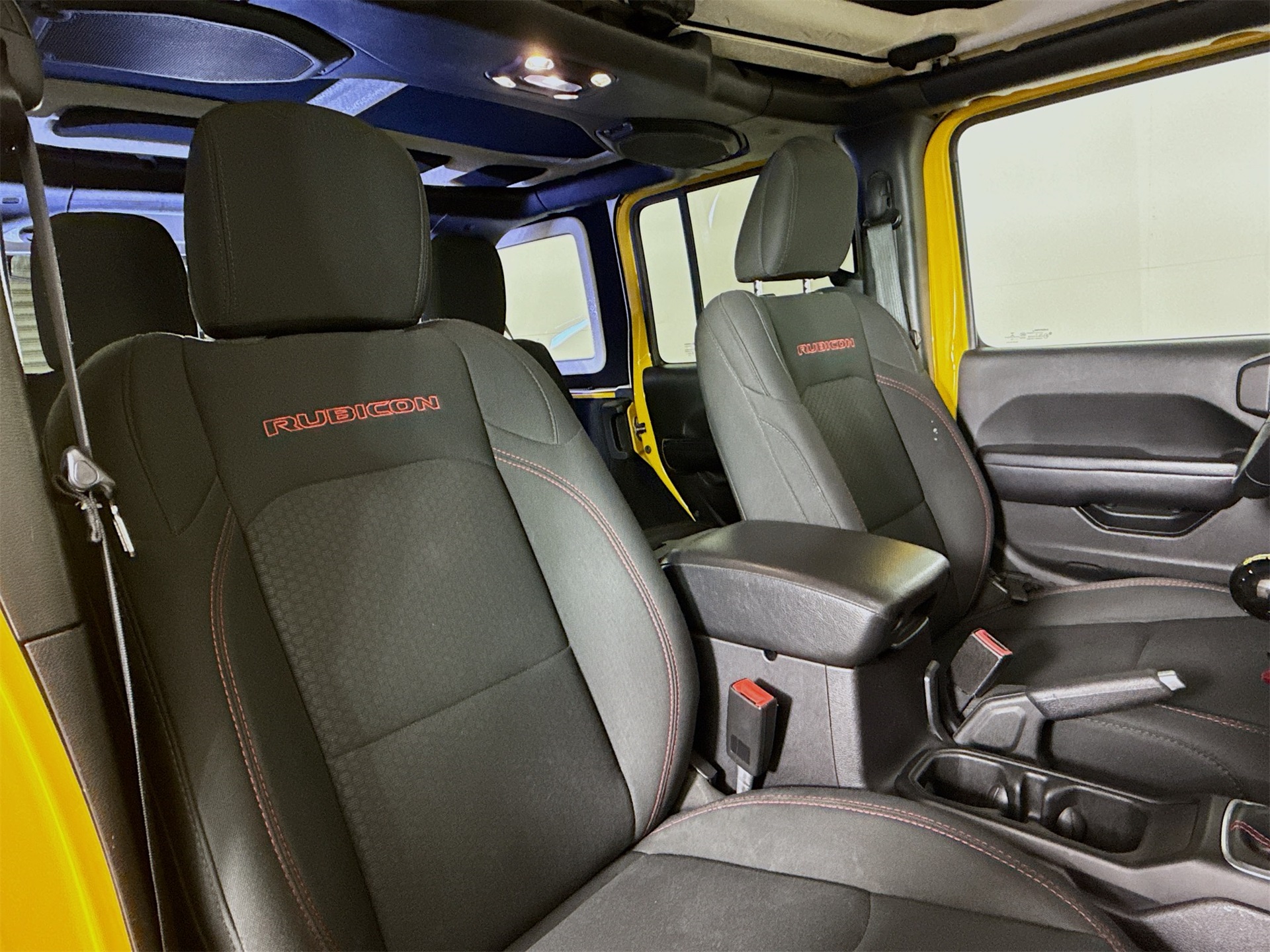 2019 Jeep Wrangler Unlimited Rubicon photo 19