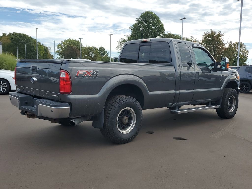 2016 Ford F-250 XLT photo 4