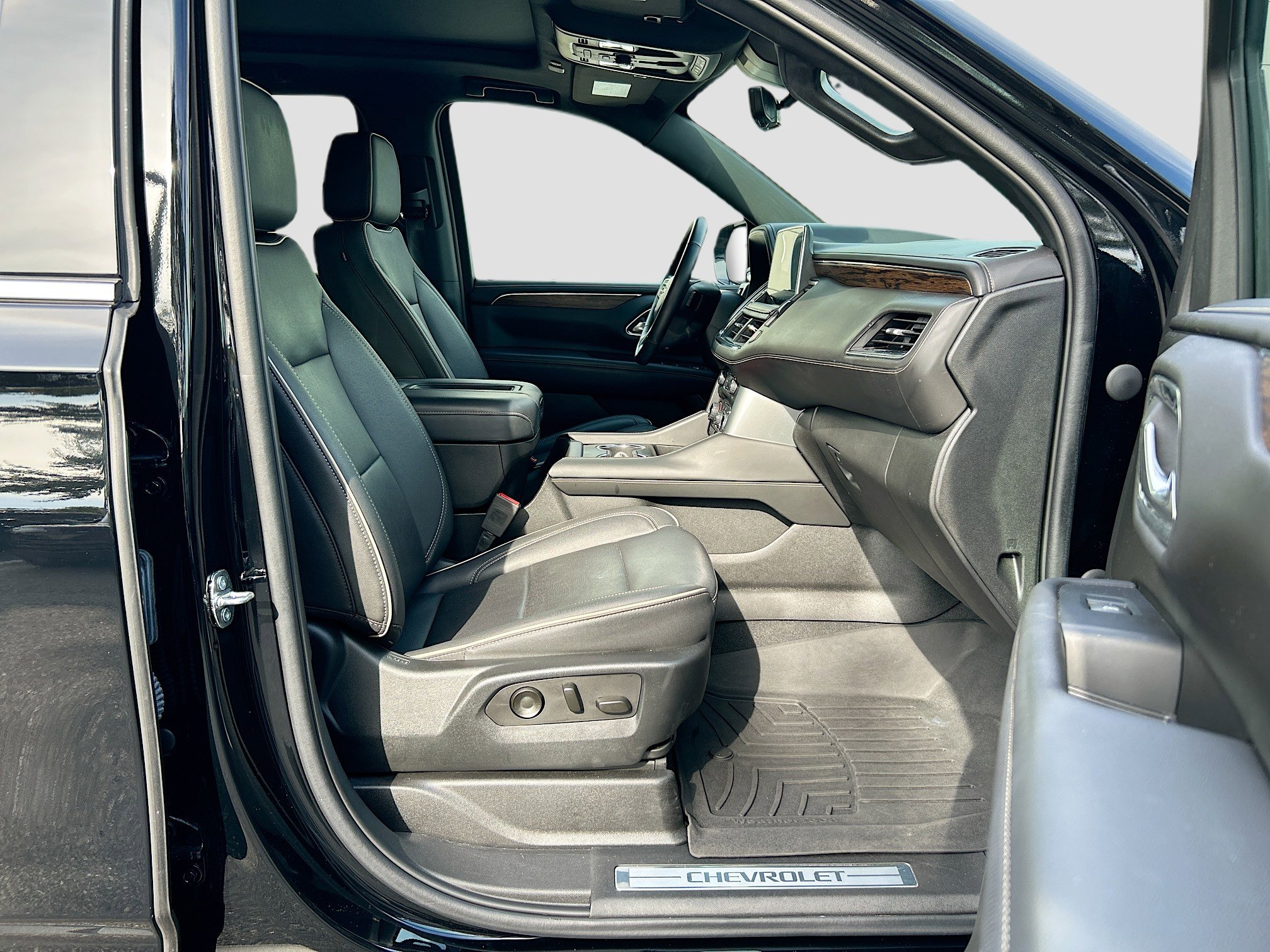 2023 Chevrolet Tahoe Premier photo 8