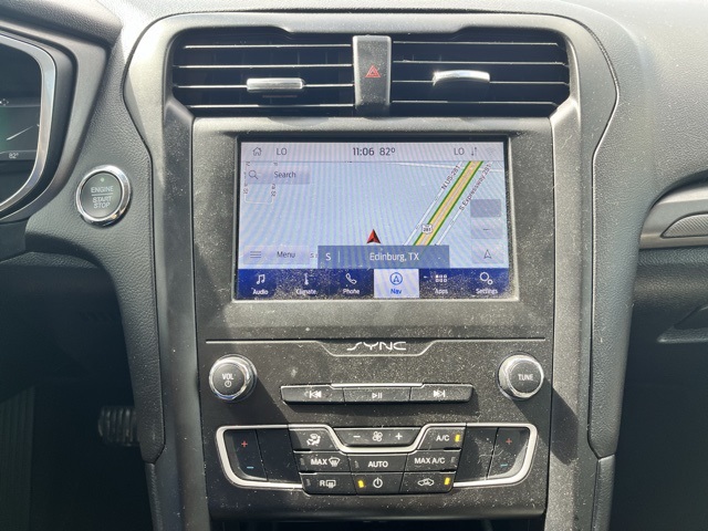 2020 Ford Fusion SE photo 11