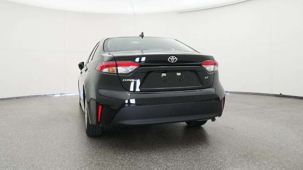 2025 Toyota Corolla LE photo 15