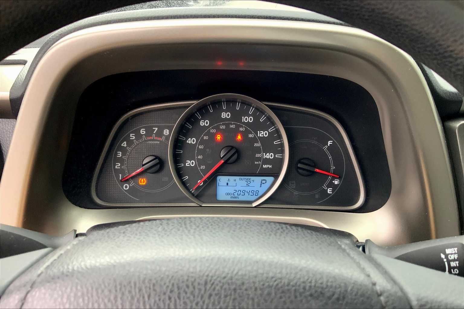 2015 Toyota RAV4 LE photo 23