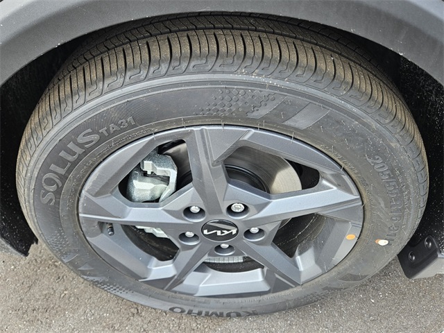 2025 Kia K4 LXS photo 14