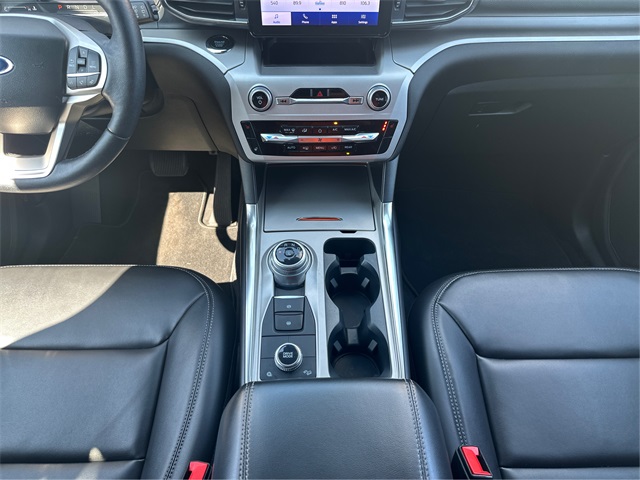 2022 Ford Explorer XLT photo 18