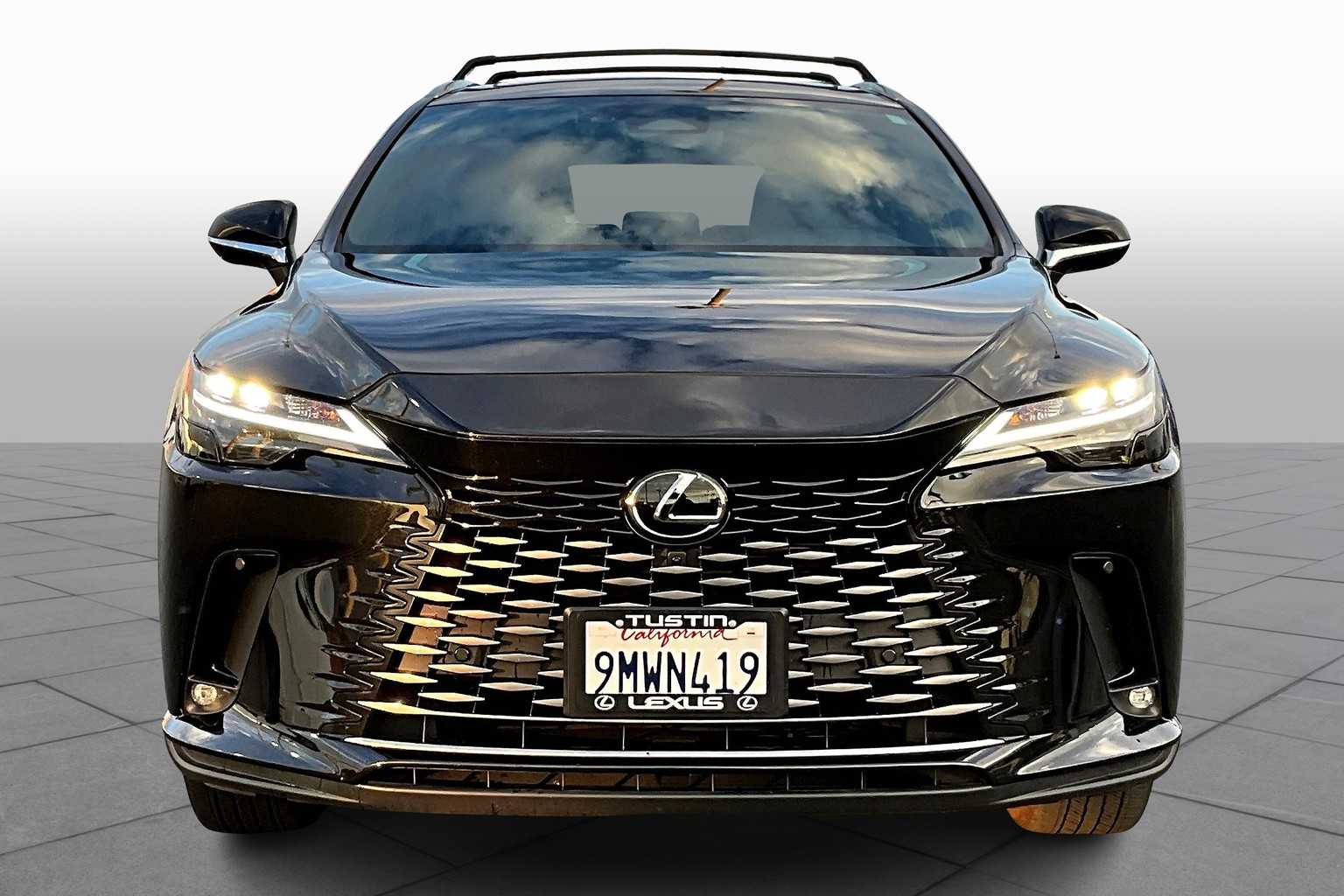 2024 Lexus RX Premium photo 3