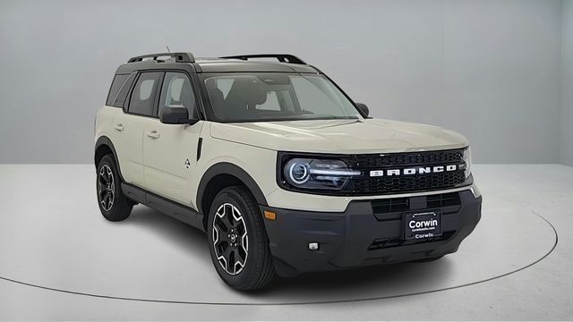 2025 Ford Bronco Sport Outer Banks's photo