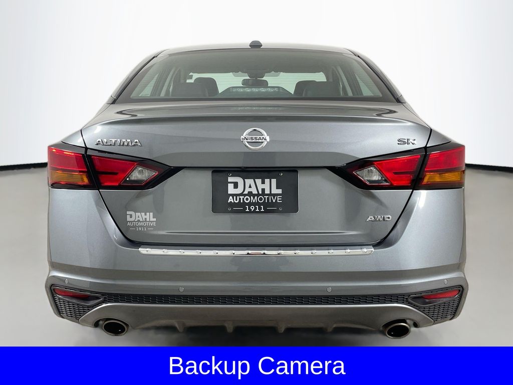 2022 Nissan Altima 2.5 SR photo 6