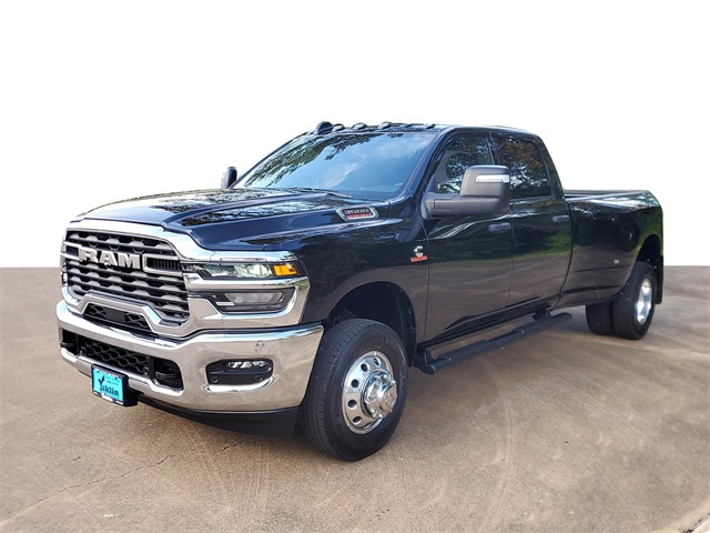 2026 Ram 3500 Tradesman photo 2