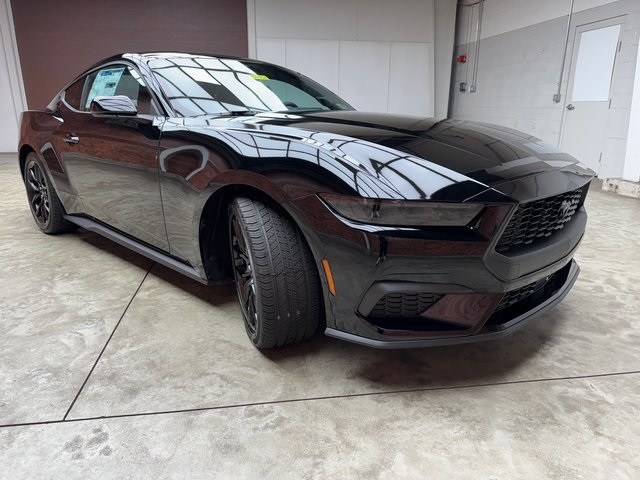 2025 Ford Mustang EcoBoost Premium photo 5