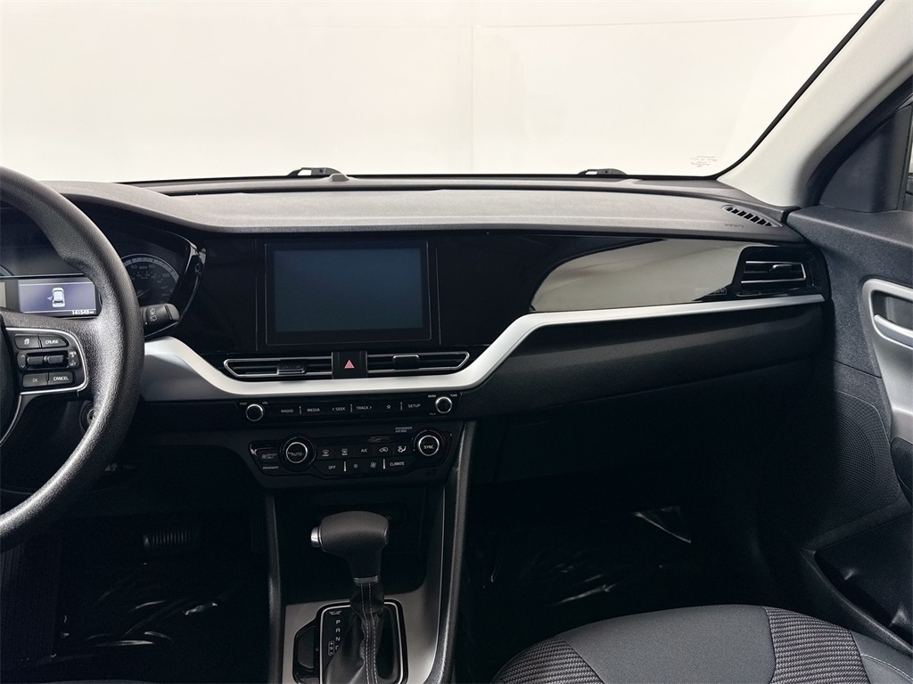 2021 Kia Niro LX photo 9