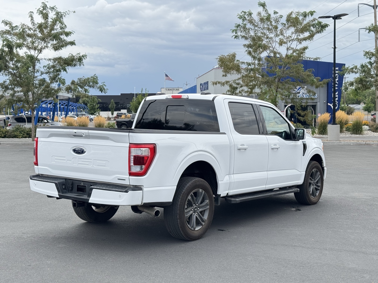 2023 Ford F-150 Lariat photo 4