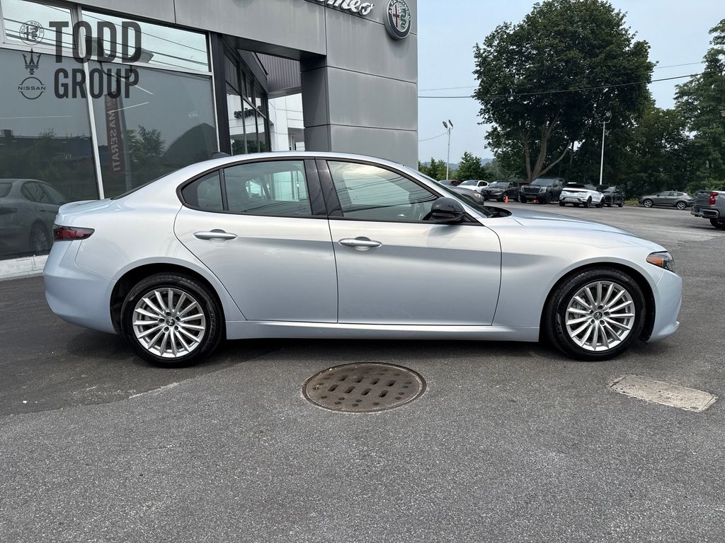 2024 Alfa Romeo Giulia SPRINT photo 6