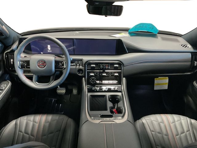 2025 Nissan Armada photo 21