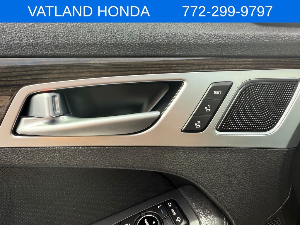 2020 Genesis G80 3.8 photo 6