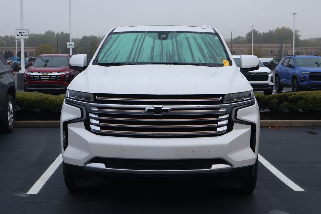 2021 Chevrolet Suburban High Country photo 2