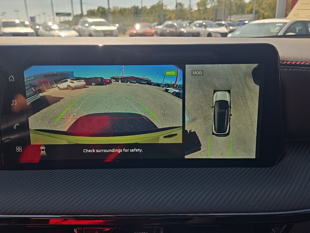 2026 Nissan Kicks SR photo 17