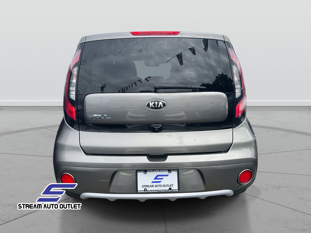 2017 Kia Soul Plus photo 2