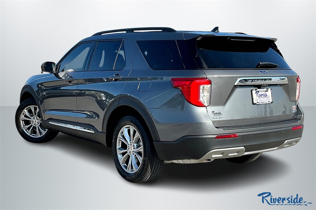 2023 Ford Explorer XLT photo 4