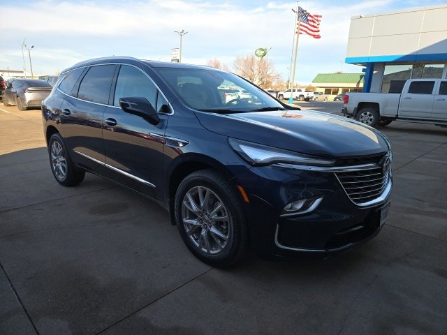 2023 Buick Enclave Premium's photo