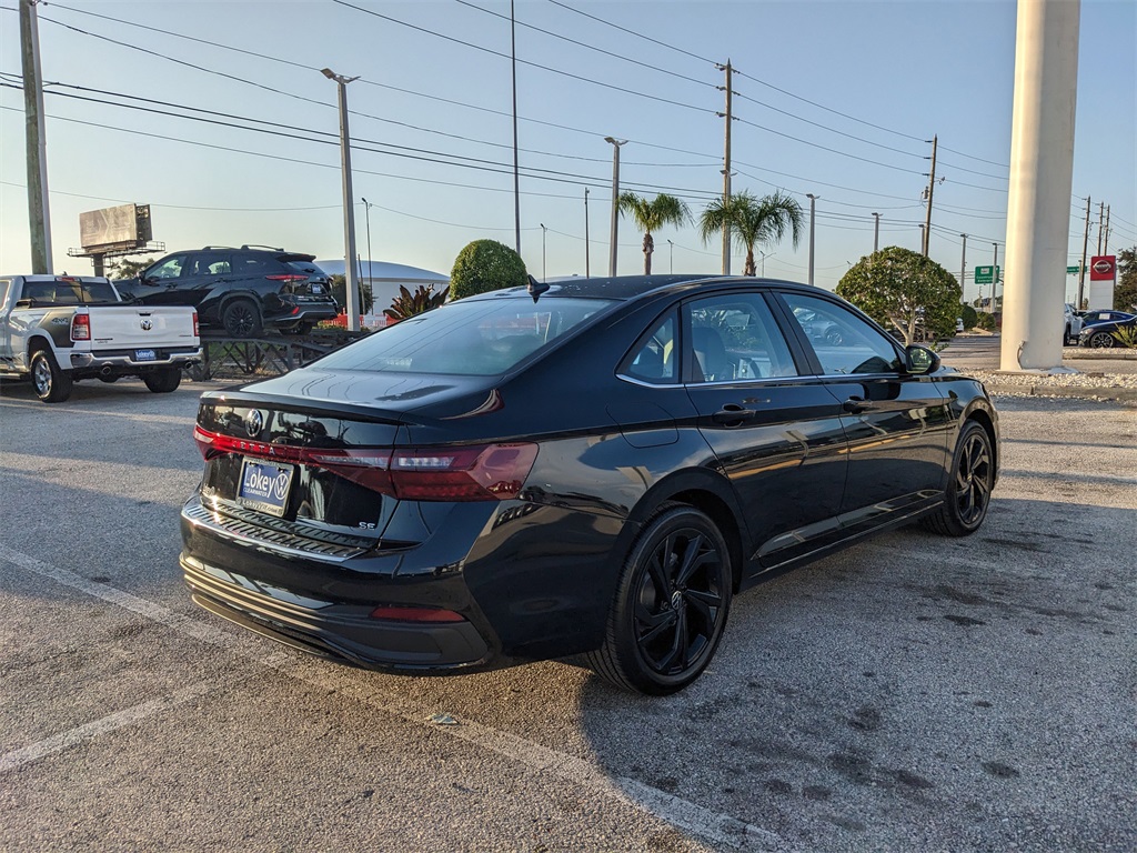 2025 Volkswagen Jetta 1.5T SE photo 7