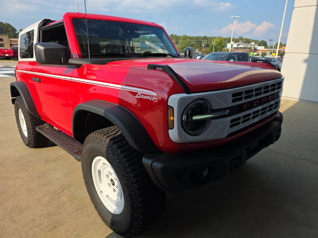 2024 Ford Bronco Heritage First Edition photo 2