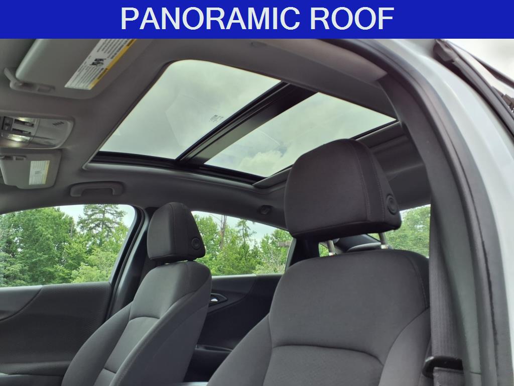 2024 Chevrolet Malibu 1LT photo 3