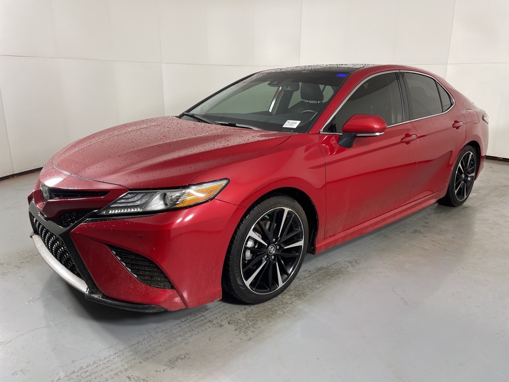 2019 Toyota Camry XSE V6 photo 4