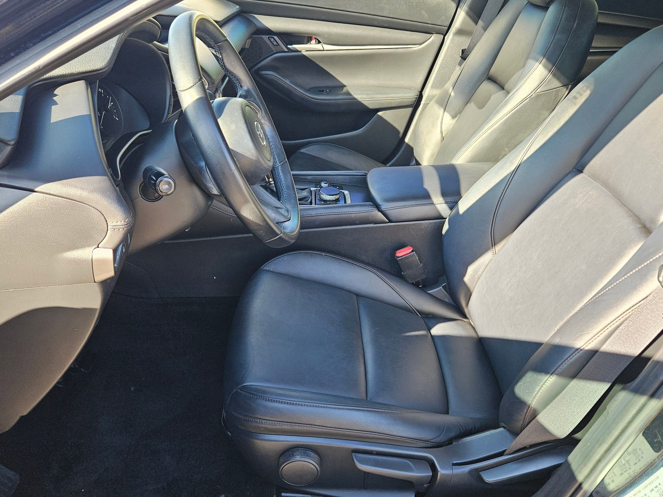 2022 Mazda Mazda3 Select photo 16