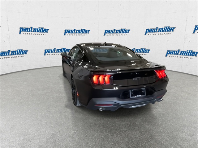 2025 Ford Mustang GT photo 9
