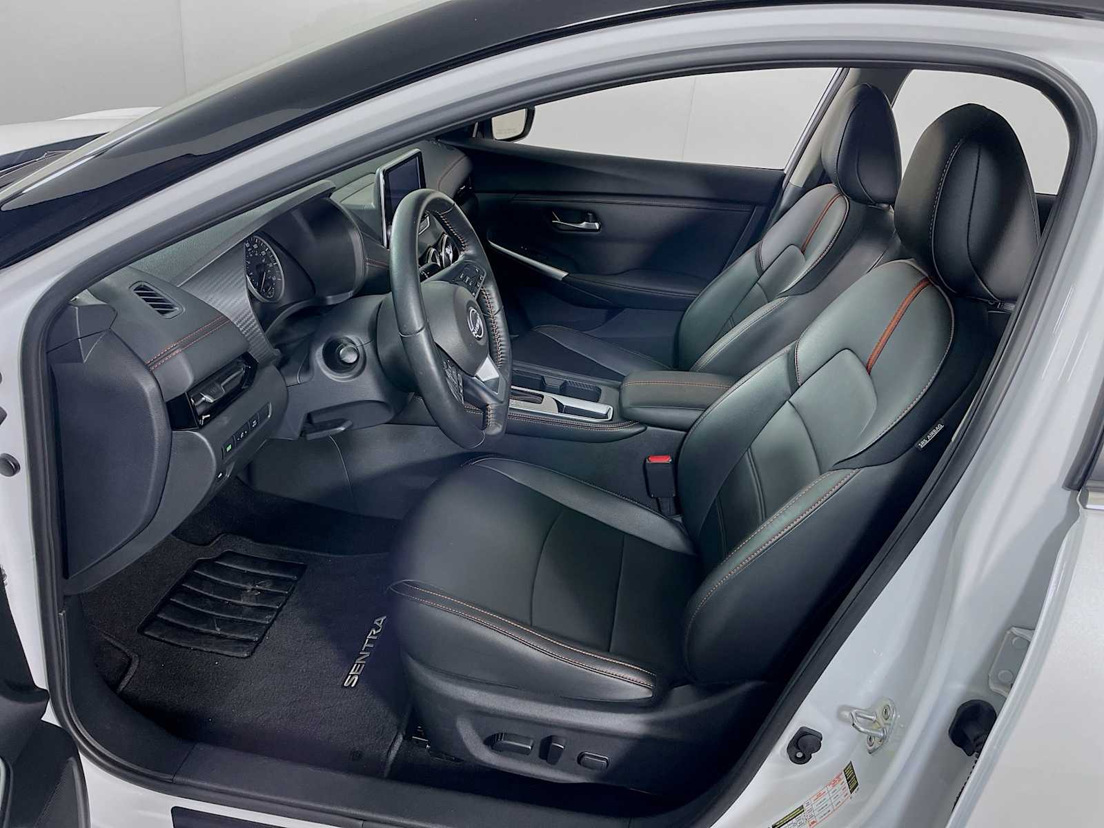 2024 Nissan Sentra SR photo 19