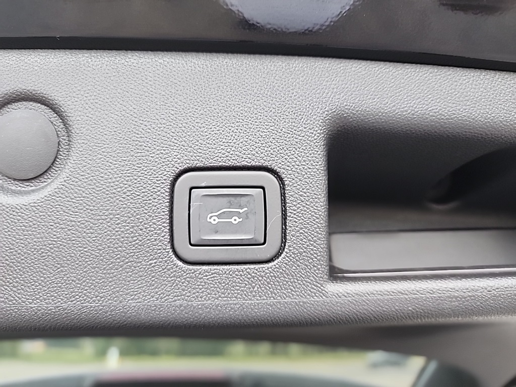 2022 Chevrolet Equinox LT photo 18