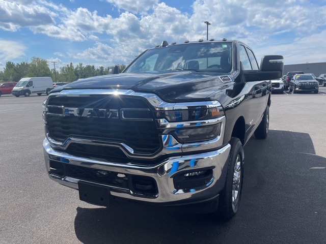 2026 Ram 2500 Big Horn photo 3