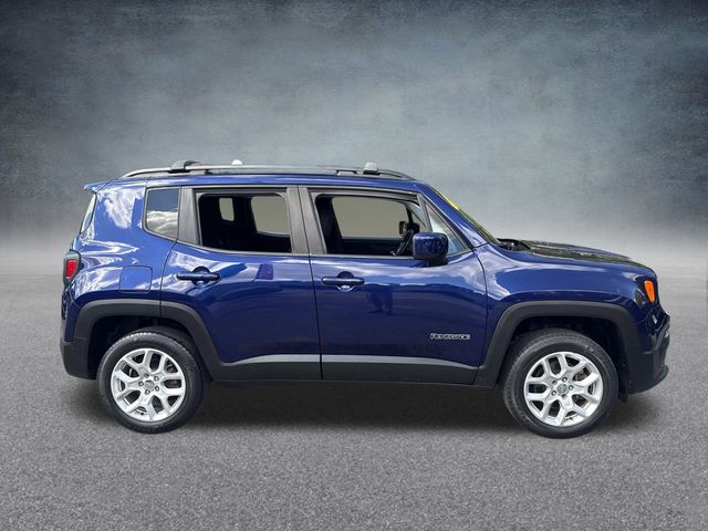 2017 Jeep Renegade Latitude North Edition photo 2