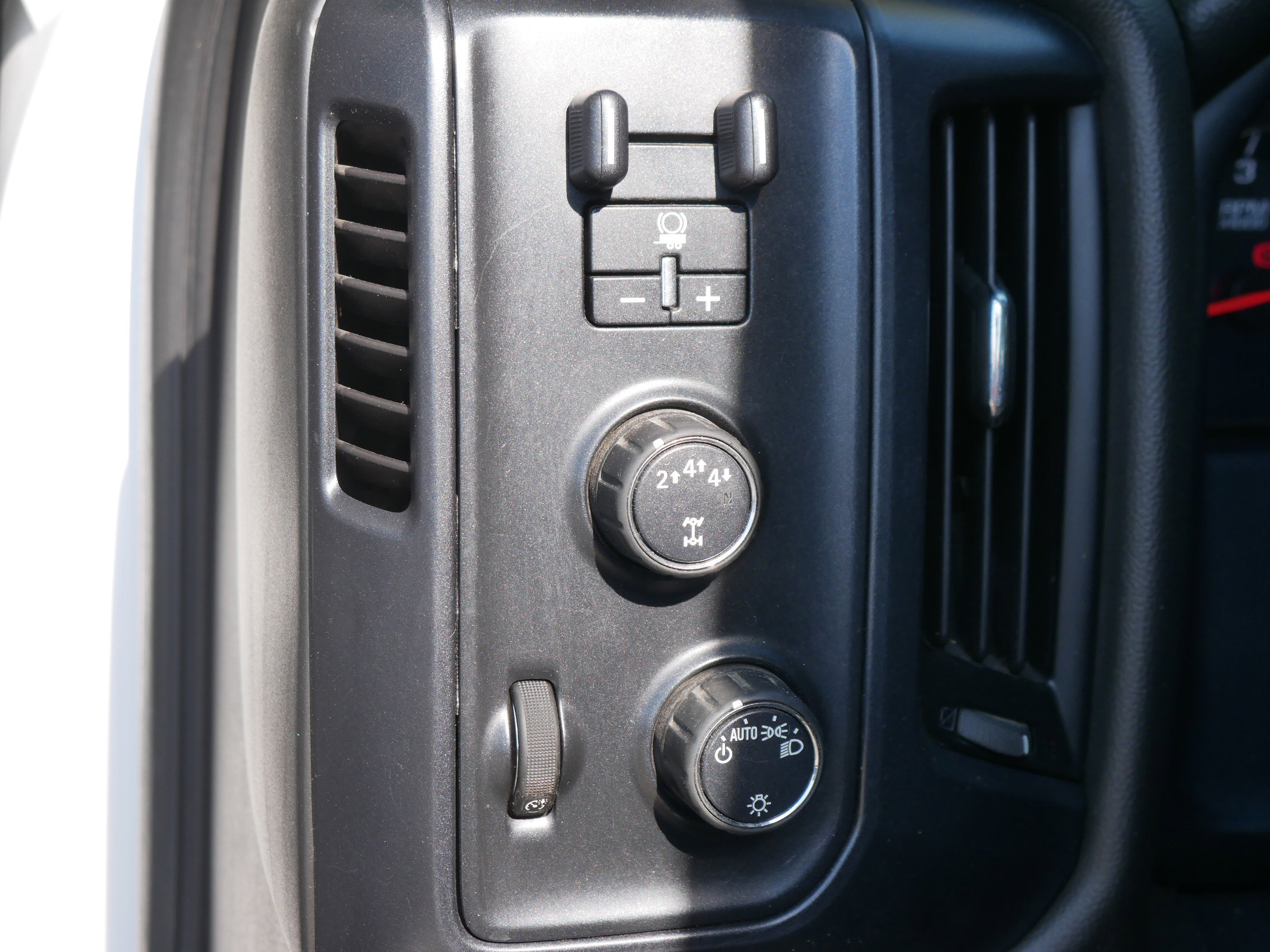 2018 Gmc Sierra Base photo 4