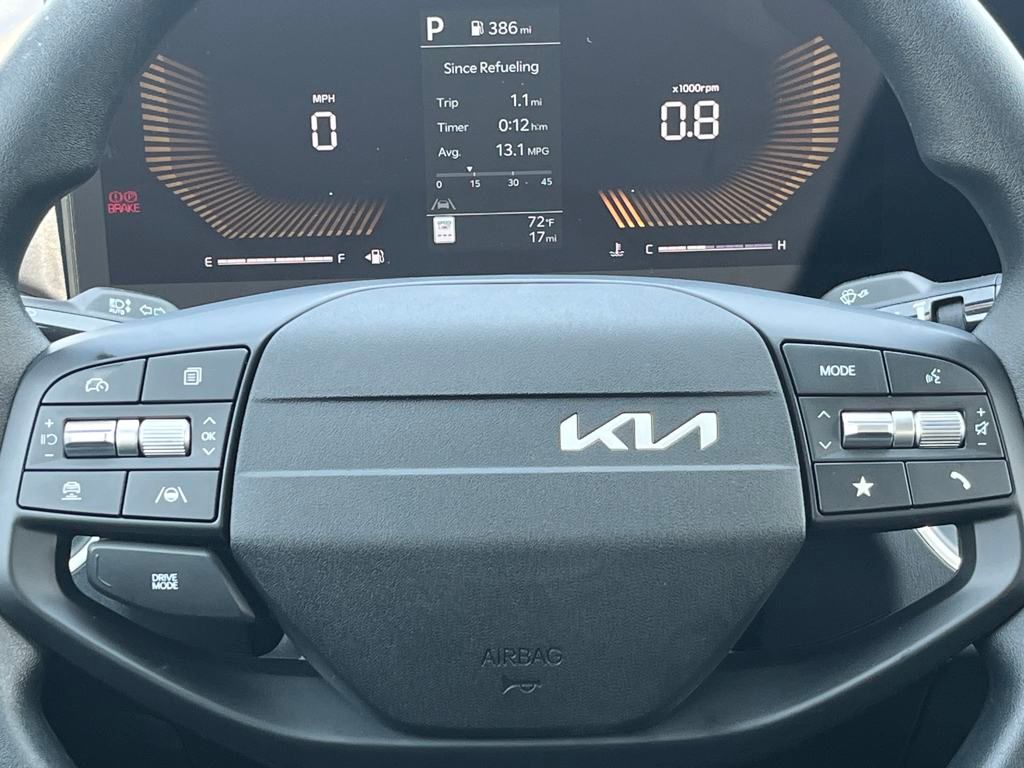 2025 Kia K4 LXS photo 20