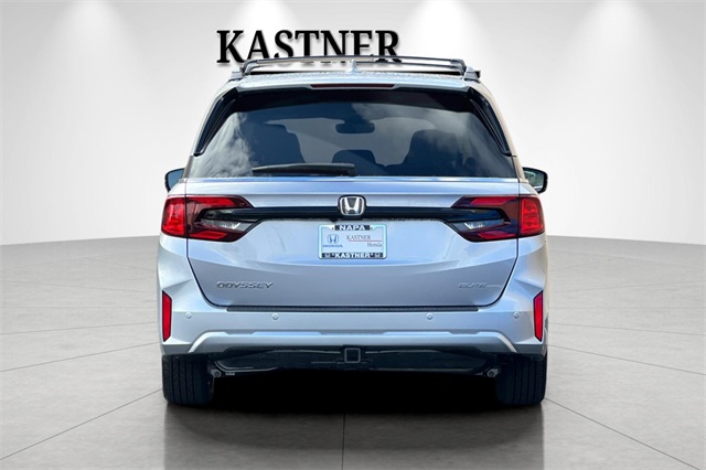 2026 Honda Odyssey Elite photo 4