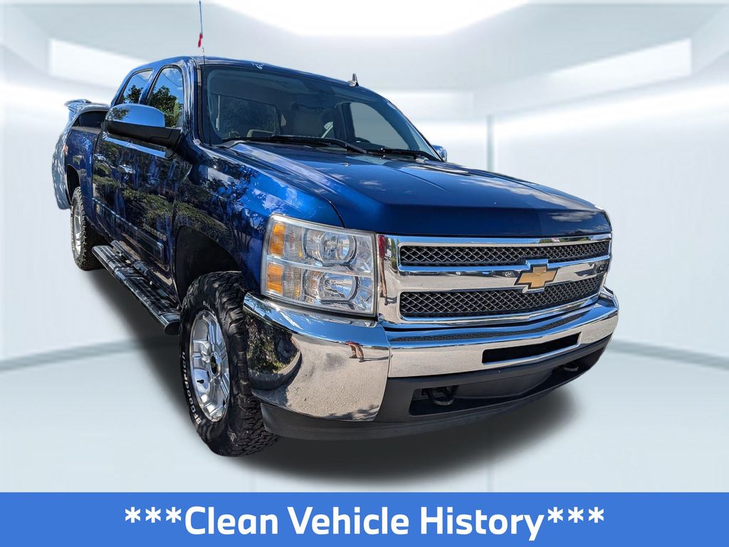 2013 Chevrolet Silverado 1500 LT photo 3