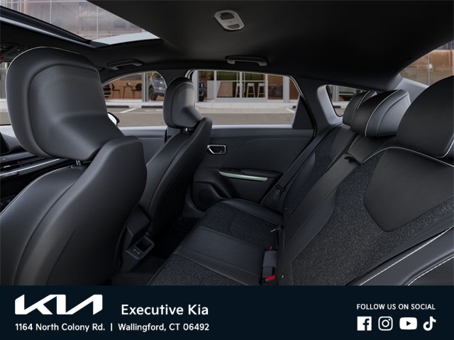 2025 Kia K4 GT-Line photo 18