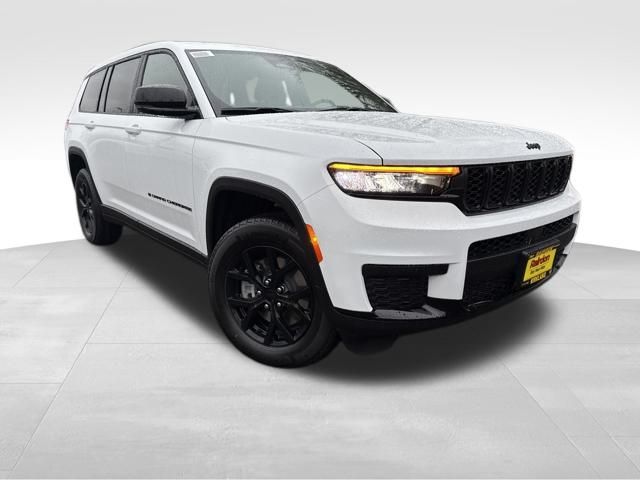 2025 Jeep Grand Cherokee L Altitude's photo