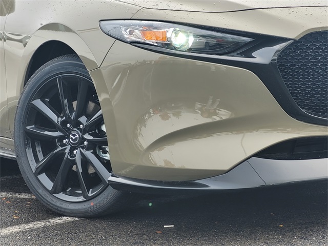 2025 Mazda Mazda3 Hatchback 2.5 Turbo Carbon photo 3