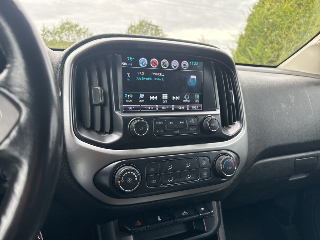 2018 Chevrolet Colorado LT photo 12