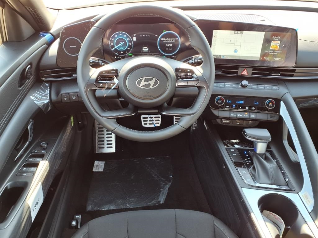 2025 Hyundai Elantra Hybrid SEL Sport photo 4