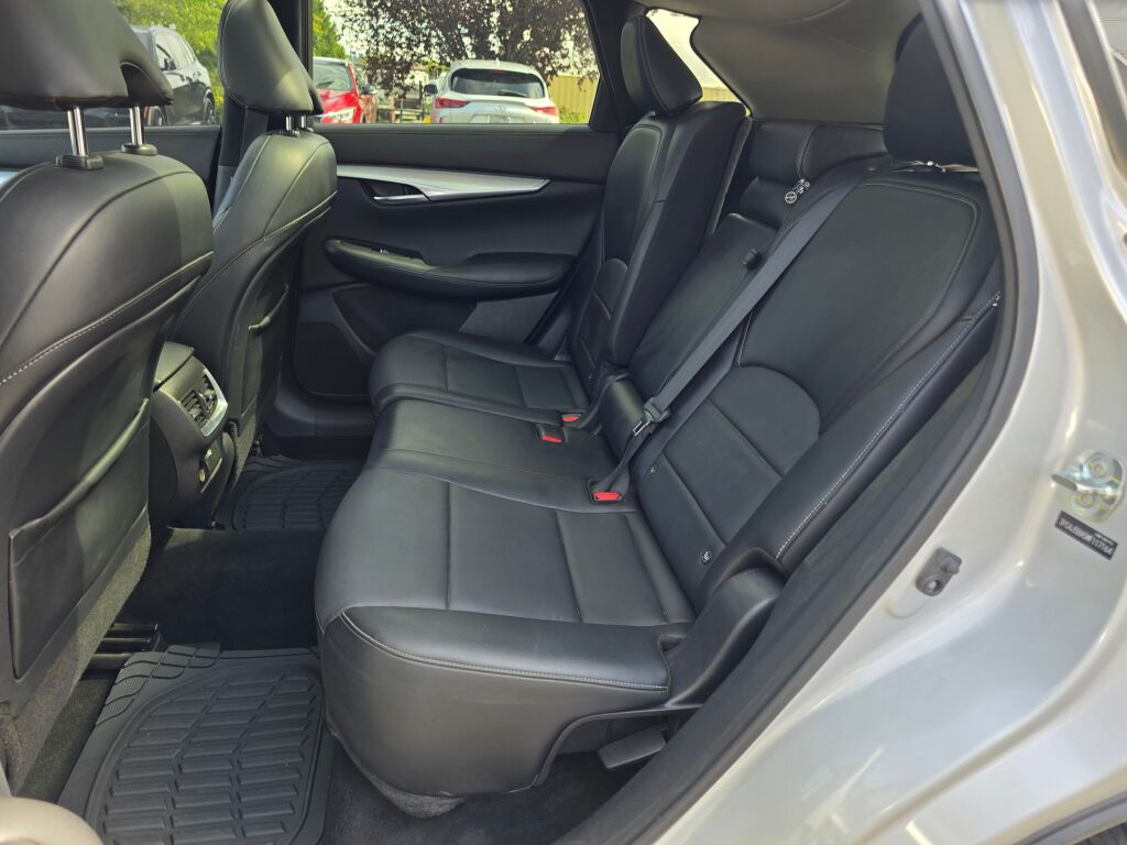 2021 Infiniti QX50 Luxe photo 23