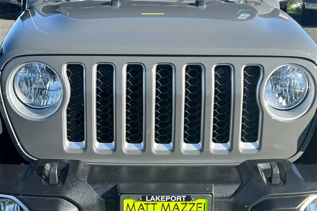 2022 Jeep Gladiator Overland photo 4