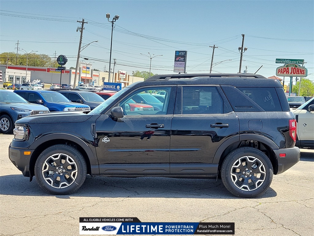 2025 Ford Bronco Sport Outer Banks photo 3