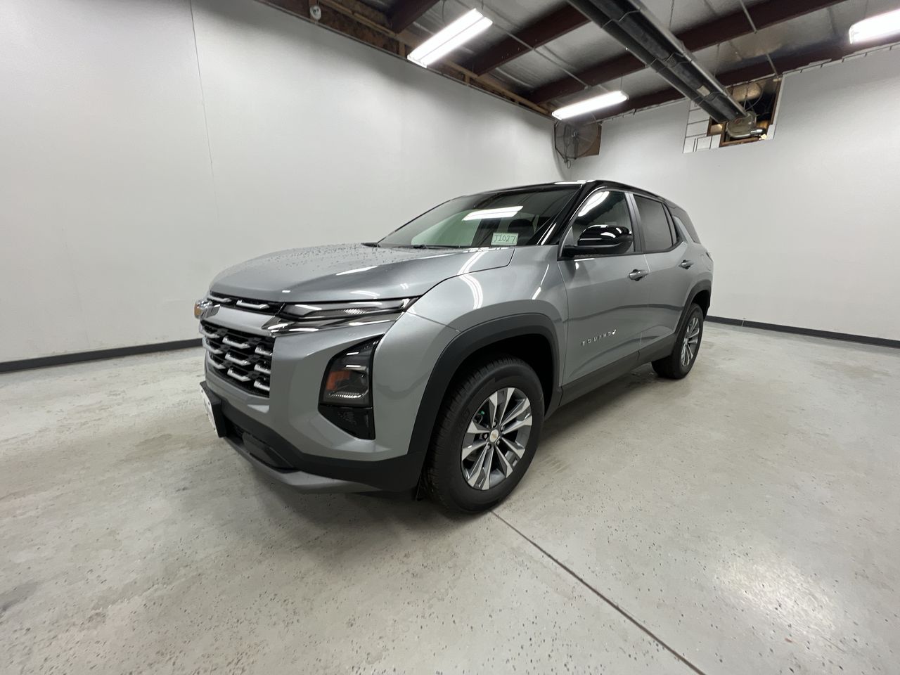 2026 Chevrolet Equinox LT photo 3