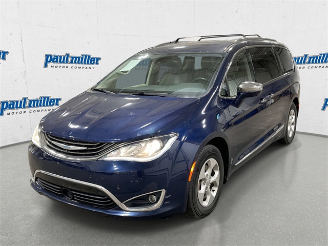 2017 Chrysler Pacifica Hybrid Platinum