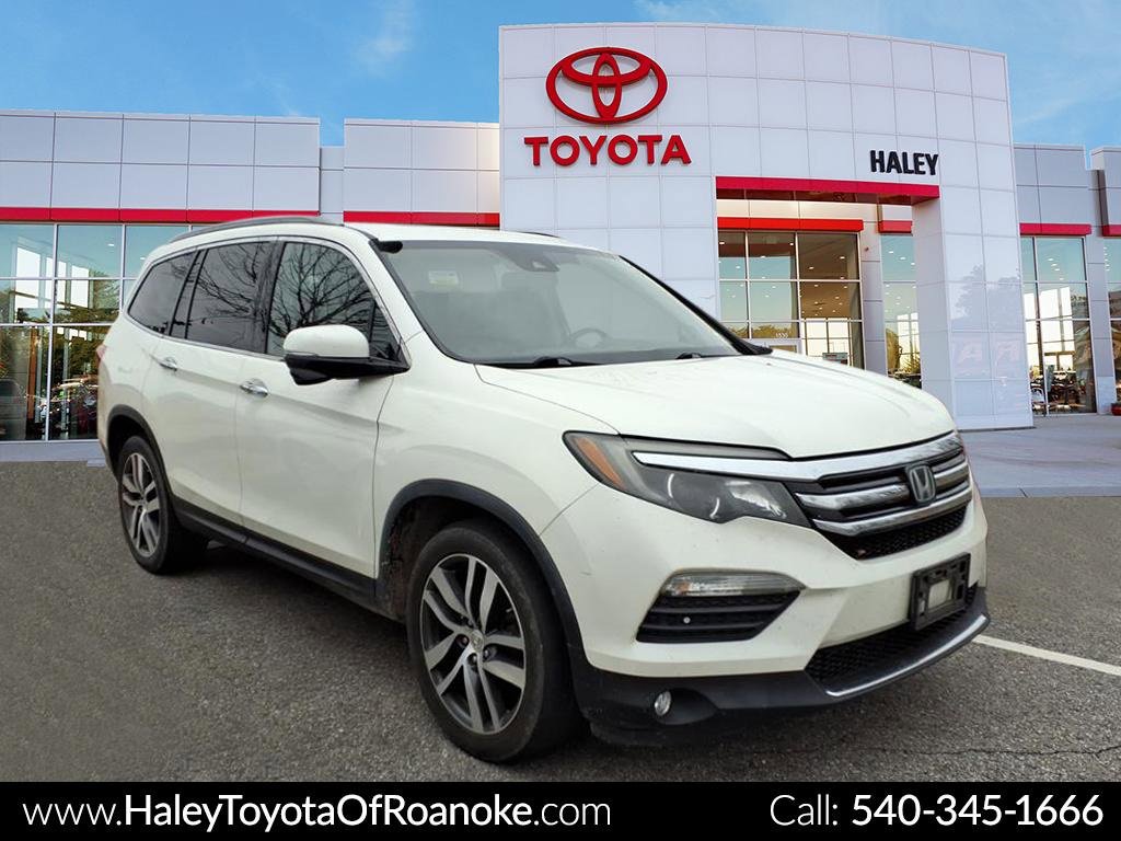 2016 Honda Pilot Touring's photo