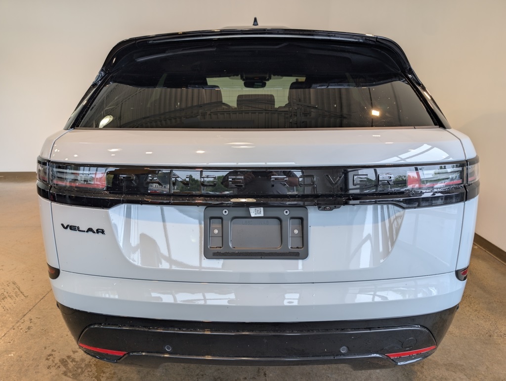 2026 Land Rover Range Rover Velar SE photo 2