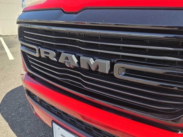 2023 Ram 1500 Laramie photo 2